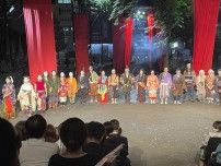今年の夏は観劇三昧…新宿・花園神社で39年続いてきた「椿組」野外劇終了に感慨ひとしお（ラサール石井）