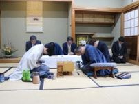 【王位戦】渡辺明九段「ぐは　将棋の終盤難しい」対局後は深夜に地元名物食べて息抜き、Ｘで告白