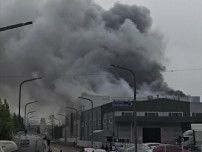 20人以上の遺体発見　韓国・ソウル近郊の工場で火災