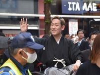 歌舞伎俳優が“歌舞伎町”で史上初の大お練り　中村勘九郎「一生に一度の貴重な体験」