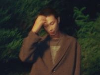 BTS・RM、有名写真家とのコラボでオーラ放つ　新アルバムコンセプト写真公開