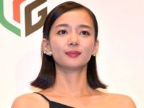 岡田紗佳、ユニフォーム着ててもわかる“役満ボディ”ライン「突き出してるなぁ」「パツパツ」