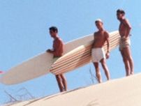 終わらない夏と完璧な波を求めた旅 サーフムービーの原点が鮮やかな映像でよみがえる　映画『エンドレス・サマー デジタルリマスター版』