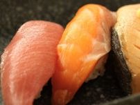 「くら寿司」、価格高騰中のサーモン“安値”で！　国産サーモンとマグロのトロ楽しめるフェア開始