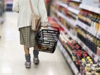 死亡リスクにも影響？　「食品スーパー」の存在が“高齢者の健康維持”に役立つ理由