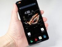 ASUS「ROG Phone 8 Pro」レビュー。抑えたゲーミング色、普段使いのスマホになり得るのか