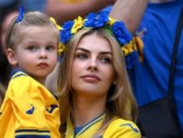 「代表の守り神だ」 ウクライナ代表ジンチェンコの美人妻、EURO4大会目の参戦が話題