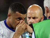 EUROで鼻流血のフランス代表エムバペ、「手術しない」と会長明言　フェイスマスクでオランダ戦出場か