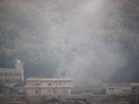 「建物１階から火が見える」広島市で建物火災　消防が活動　けが人情報なし