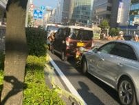 広島市中心部で車3台が絡む事故　2人が軽いけが　ひろしまゲートパーク近くの国道