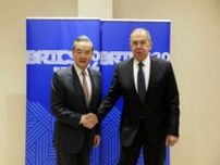 中国の王毅外交部長、ロシアのラブロフ外相と会談