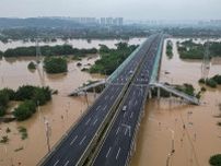 中国南部で連日の豪雨、例年より早い洪水シーズン入り