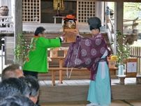 豊作願い新茶奉納　豊玉姫神社で「うれしの茶」献茶祭