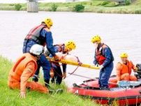大雨災害の対応力向上を　小城消防署が水難救助訓練
