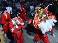 大人になったぞ！　鳥取・賀露の通過儀礼　若者が麒麟獅子舞奉納 響く「オセヨー」