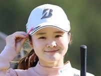 川崎春花、７バーディーで単独首位浮上　桜井心那が３打差／国内女子ゴルフ