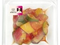 イオン「トップバリュ プロのひと品」シリーズからフランス料理の飯塚隆太シェフ監修の6品目を発売、「夏野菜のラタトゥイユ」「ニース風サラダ」「白身魚のエスカベッシュ」など