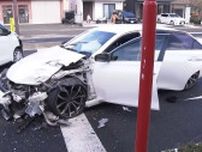 パトカーに追いかけられた盗難車が車４台と衝突事故　16歳の高校生ら２人を窃盗の疑いで逮捕　仙台