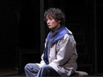 新国立劇場にて上演中！『デカローグ1〜10』亀田佳明 インタビュー