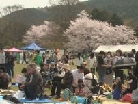 約130本の桜が見頃に…三重県度会町の公園で恒例の春まつり 地元の野菜等販売する物産市やフリマなど