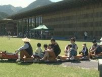 子供たちがクライミングに挑戦…三重・熊野古道センターで親子連れ向けのイベント ミニ機関車の乗車体験も