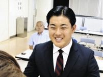 全国最年少の町長誕生　鳩山町長に28歳小川さん　「財政基盤強化を」