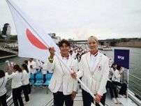 【パリ五輪】「もっと映さんかい！」日本選手団が船で入場も…中継わずか５秒　江村美咲らが笑顔