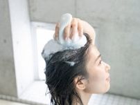 頭のニオイ・髪のベタつきの原因は頭皮汚れ！電動ブラシ「AWANIST」で正しいシャンプー習慣を身につけよう