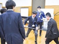 安全守る警備業知る 中学生が職場体験〈横浜市都筑区〉