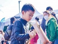 地域行事、多世代で賑わう 大豆戸町内会の餅つき〈横浜市港北区〉