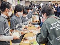 明治小 手作り式典で絆新たに 120周年に560人来場〈藤沢市〉