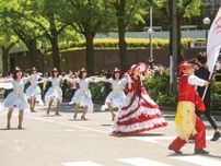 初夏の横浜練り歩く ５月３日、国際仮装行列〈横浜市神奈川区〉
