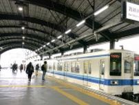 都内にある｢巨大無人駅｣東武大師前駅の裏側 乗車2分､全長1kmの路線の終点は｢改札機なし｣