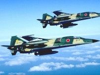 日本初の超音速戦闘機「三菱F-1」初飛行-1975.6.3 空自の洋上阻止任務を開拓 その意志はF-2へ