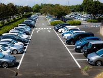 なぜ日本人はバックでクルマを停める？「前向き駐車」より合理的な理由とは