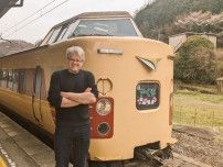 「日本の電車が大好き！」外国大使 引退近づく国鉄型「やくも」にご満悦 予期せぬトラブルも楽しんだ!?