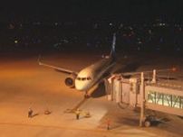【続報】米子空港の閉鎖解除　東京ー米子便が鳥取空港経由で約3時間遅れで到着（鳥取）
