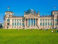 ドイツ政府、ファーウェイとZTEの5G機器排除を検討