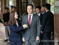 サムスン会長ら韓国財界トップがＵＡＥ大統領と会合　協力策議論