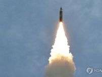 北朝鮮が弾道ミサイル約１０発を朝鮮半島東へ発射　立て続けの挑発