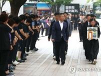 ９人死亡事故犠牲者の告別式　同僚らと最後の別れ＝韓国