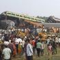 印列車衝突 200人以上死亡と報道