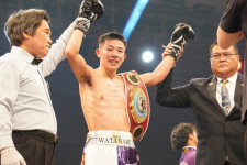 左フック一撃TKO「パンチ力は負けない」　敗者は首をダラリ…ボクサー渡邊海が地域王座奪還