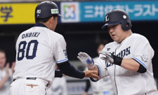 苦しい展開の中で生まれた西武・中村剛也の一発。状態の良さを示したのは第4打席の”2球目”