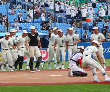 【高校野球】難しい一戦を制した二松学舎大付 「片井のチーム」になって狙う頂点