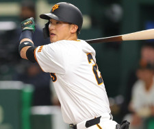 岡本和真と「巨人の顔」に　他球団が「球界屈指の守備能力」と絶賛の選手は