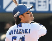 DeNA・宮崎敏郎が2軍落ち　三浦監督「状態上げるため抹消」…これで昨年の『日本一戦士』が4人離脱