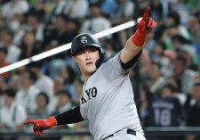 東京読売ジャイアンツ　岡本和真 岡本 和真 | 選手情報 | 読売ジャイアンツ（巨人軍）公式サイト