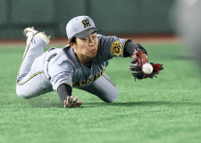 阪神・中川　初スタメンでプロ初安打　ハツラツ２１歳が攻守で飛んだ「結果を出さないと残れない」