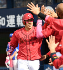 １２残塁２得点負けの広島・新井監督　本塁打の小園「ここ最近で一番良かった。全部良かった」中村奨「今日もいいね」一問一答